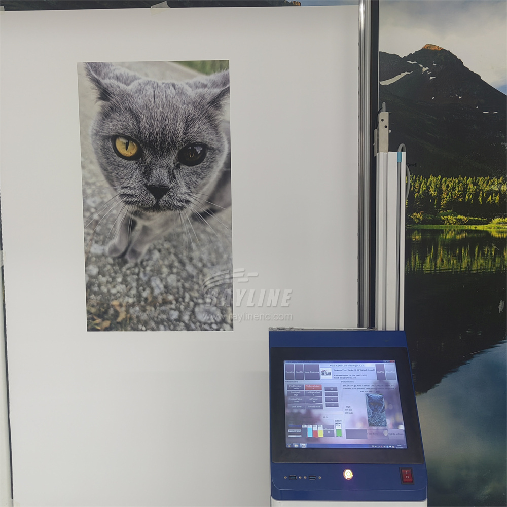 Home Decor Ai Free - スマートフォンで操作できるAI搭載4K壁面プリンター。3D機能、垂直方向への自由な画像分割・配置が可能で、ご自宅の装飾に最適。